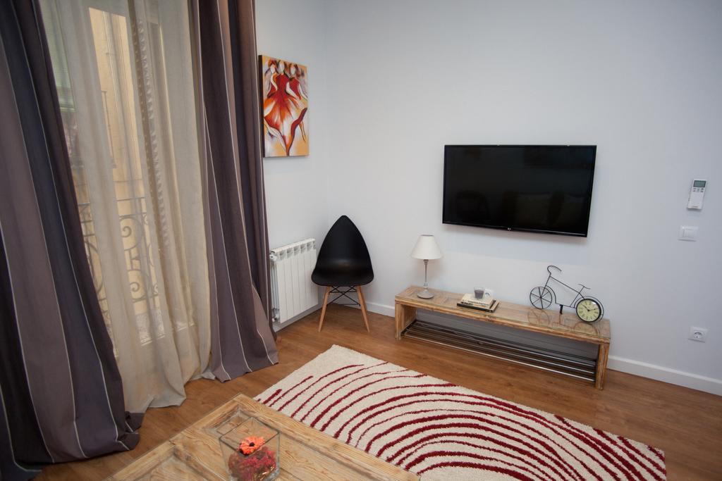 Sol Gran Via Apartment มาดริด ภายนอก รูปภาพ